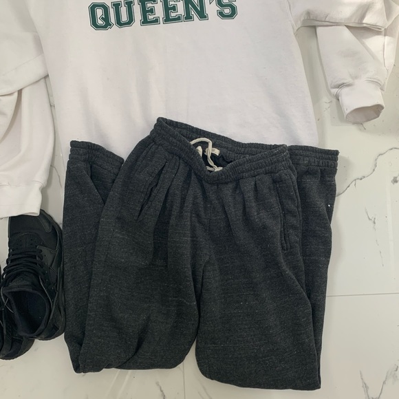 Brandy Melville Pants - Brandy Melville Sweatpants